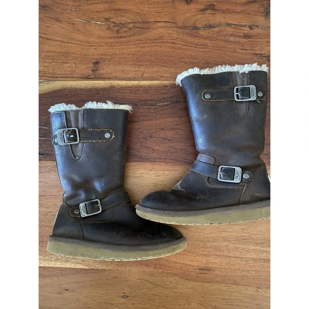 UGG Kensington Snow Boots Girls Size 13 Brown Leather Sherpa Lined Zip Winter